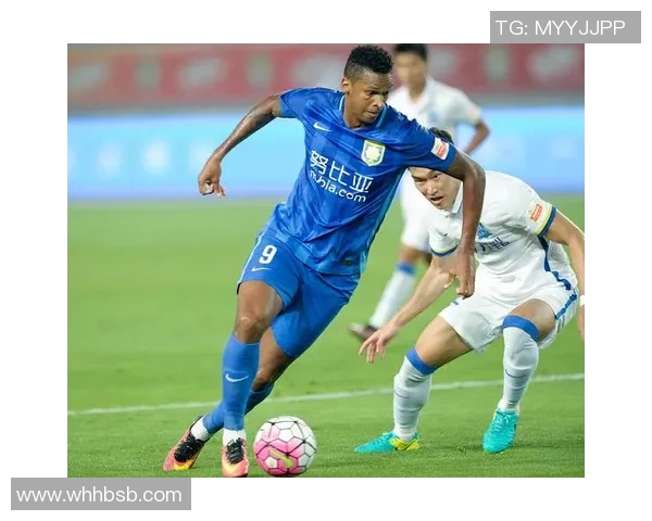 模仿足球明星声音的技巧与乐趣探索，让你在球场上也能成为焦点